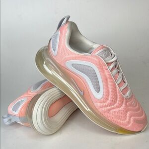 Nike Air Max 720 Bleached Coral size 8